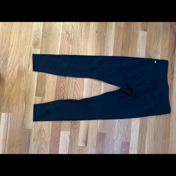 Black (low rise) Fabletics power hold leggings - Picture 5 of 5